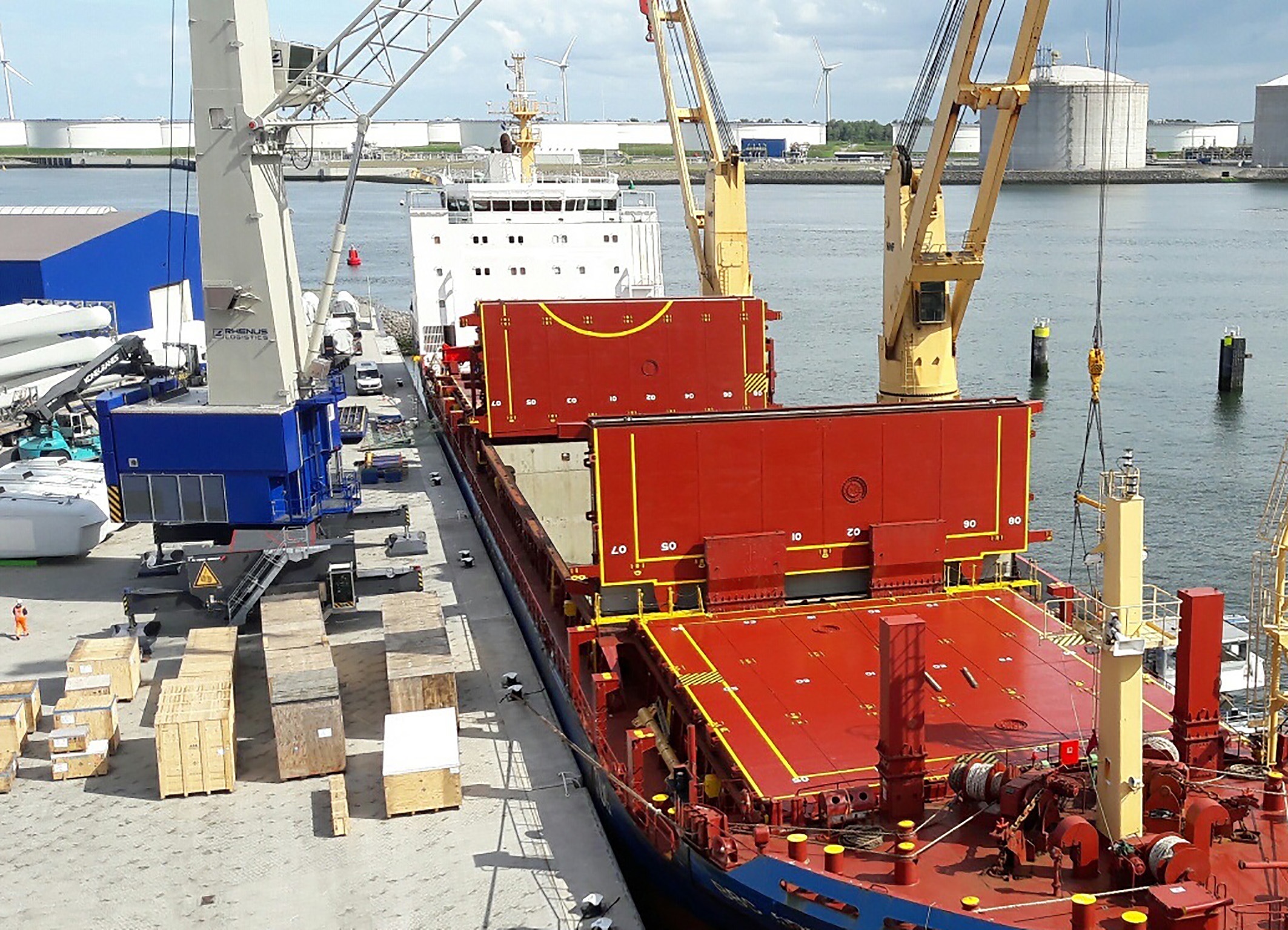 Konecranes wins order in Rotterdam for mobile harbor crane Powered by Ecolifting